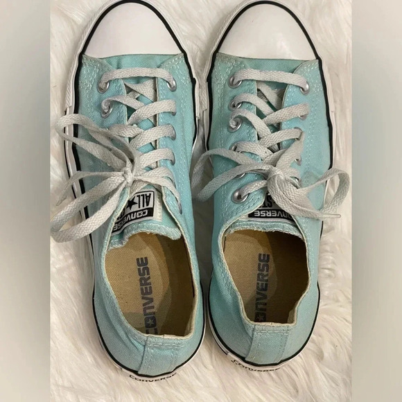 Converse Chuck Taylor All Star Women’s Size 8 Shoes
Mint Green Sneakers - Picture 6 of 11